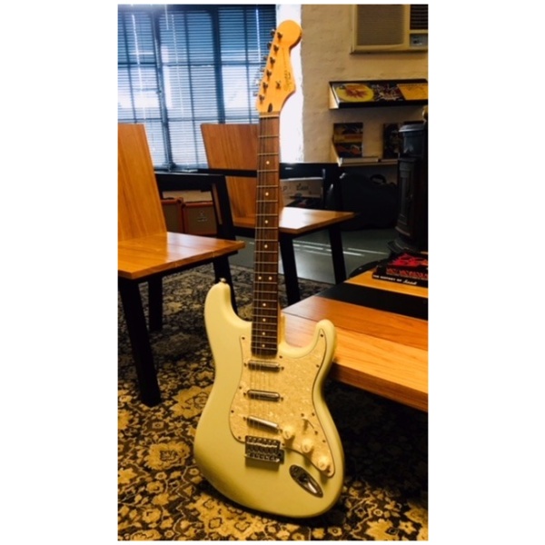 Squier Vintage Modified Surf Strat Guitar By Fender