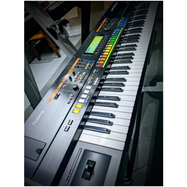 Sintetizador Roland Jupiter 50 De 76 Notas Midi Usb Usado
