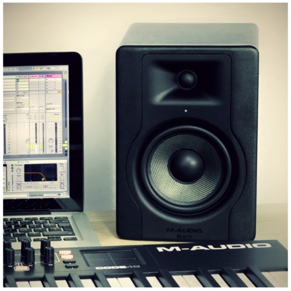 Monitores De Estudio M-Audio BX5 D3 100w - Par - Imagen 2